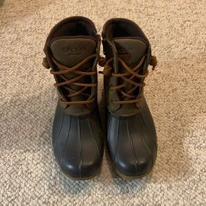 Women’s sperry duck boots